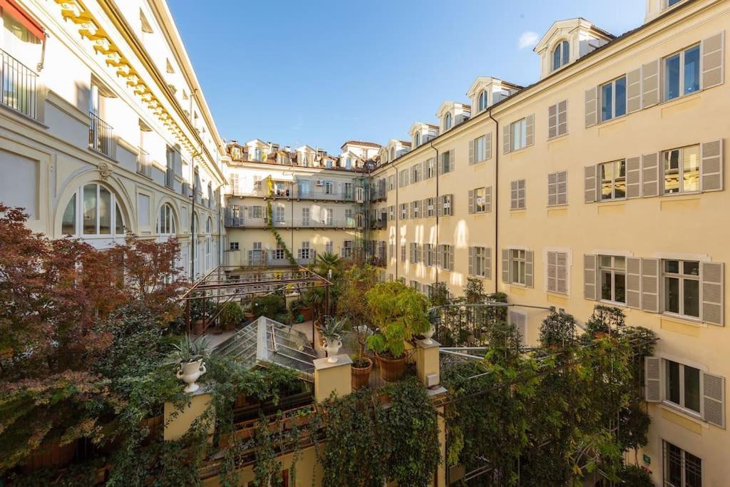 Splendido Appartamento In Piazza San Carlo Турин Экстерьер фото