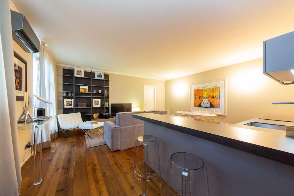 Splendido Appartamento In Piazza San Carlo Турин Экстерьер фото